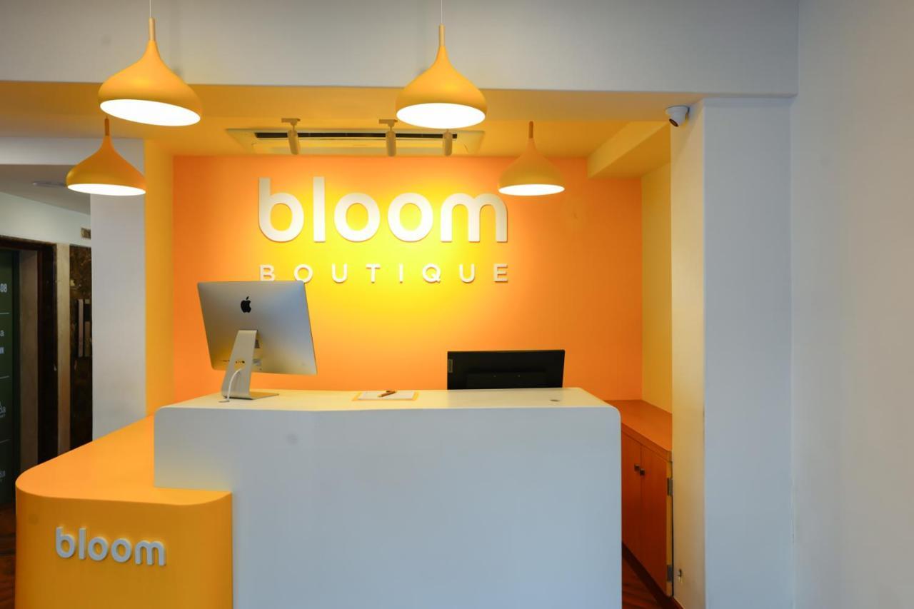 Bloom Boutique - Bandra Hotell Mumbai Exteriör bild