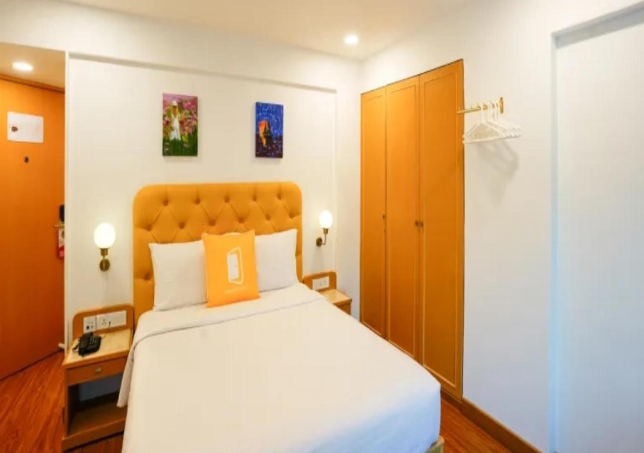 Bloom Boutique - Bandra Hotell Mumbai Exteriör bild